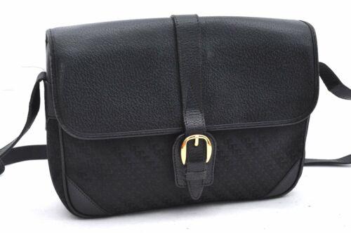 Authentic GUCCI Shoulder Bag: Brand: GUCCI Model: Shoulder Bag Country of Origin: Italy Material: Canvas Color: Black Bag Length: 10.8inches (27.5cm) Bag Height: 8.1inches (20.5cm) Bag Depth: 3inches (7.5cm) All Bidhaus items come