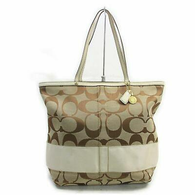 Authentic COACH Tote Bag: Brand: COACH Model: Tote Bag Country of Origin: China Item Condition (Outside) Minor rub on the edge of the upper parts (Outside) Minor stain partially (Shoulder) Noticeable rub near the root of the s