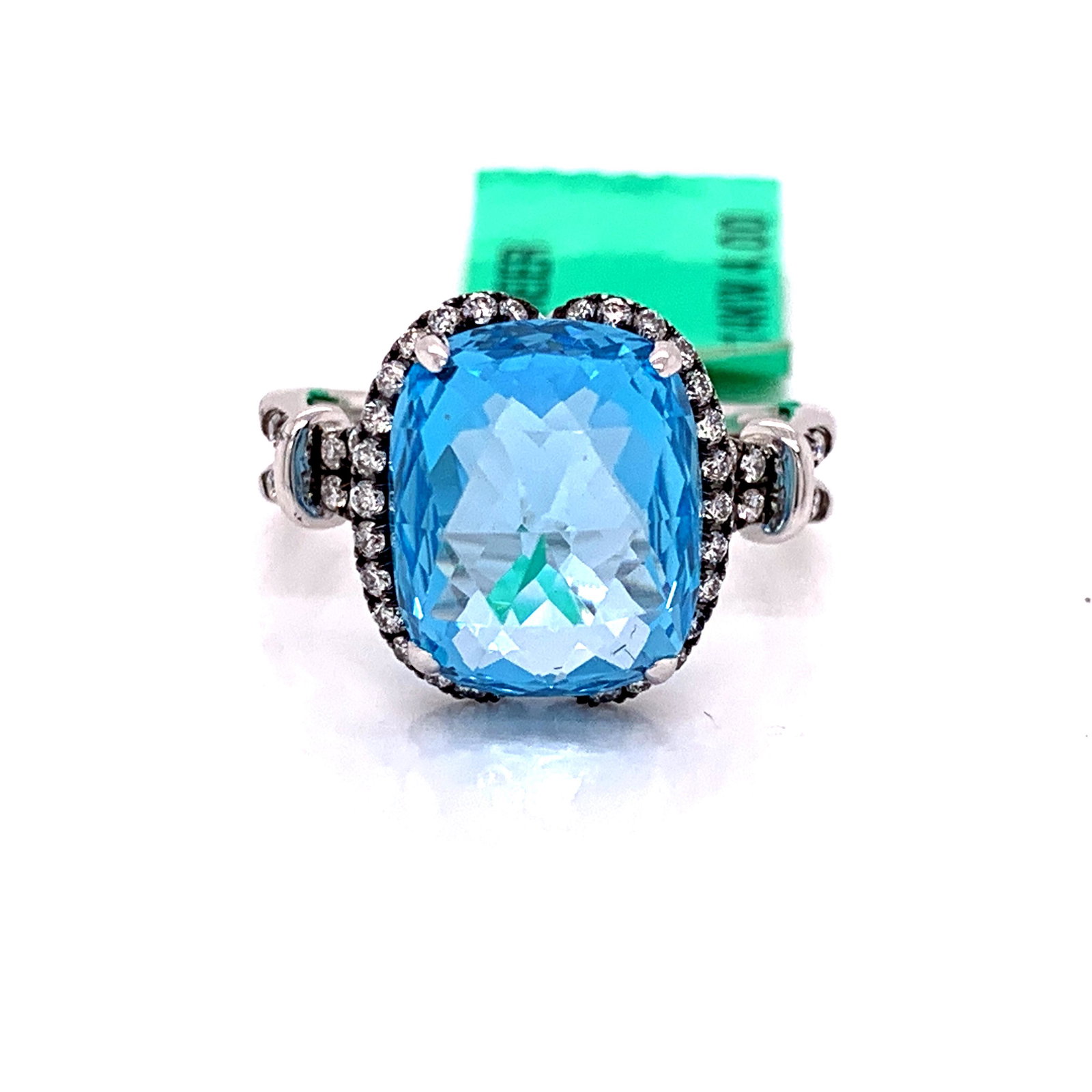 Clyde Duneier RING HALO 14KW 4.00g 1 Blue Topaz 6.90tw: Jewelry Type : Ring Jewelry Style : Halo Metal Type : 14KW Metal Weight : 4.00 g Ring Size : 7.00 Brand : Clyde Duneier Center Stone : Stone Type : Blue Topaz Center Stone : Stone Weight : 6.90 Center
