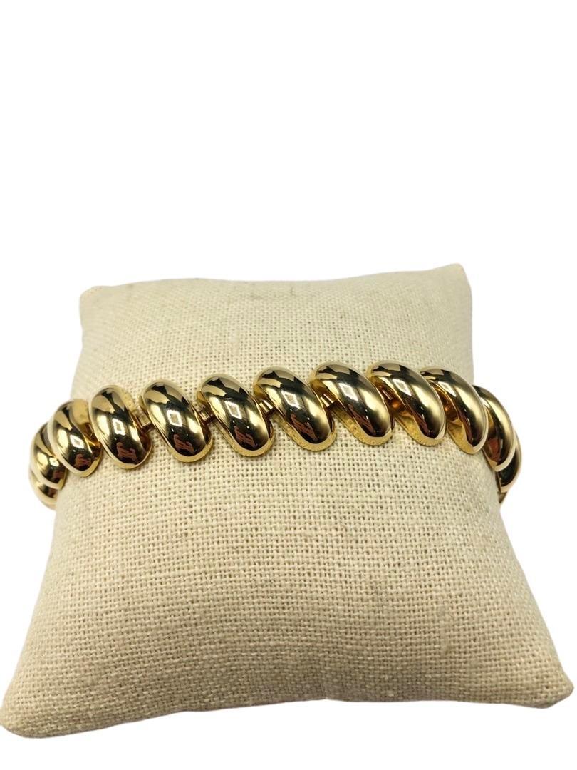 Authentic Givechy Mobile Half Circle Link Bracelet: Brand: Givechy Style: Chain Hallmark:: Yes Fastening: Invisible Box Category: Bracelet Materials: Metal Size: Other Remarks: All Bidhaus items come with a 100% money-back authenticity guarantee. ALL S