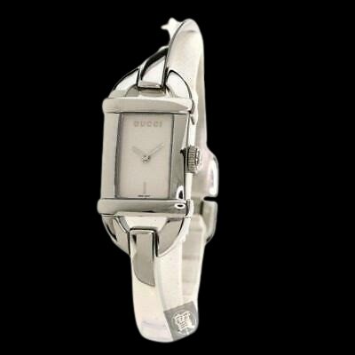 Authentic GUCCI 6800L Square Face Watch Stainless Steel: Product information Product Number: 20303056 (cacaadcf) Brand: GUCCI Item: Watch Type: Square face Model: 6800L Material: Case) Stainless steel band) SS Size: Case approximately 16.2mmx35.5mm Case thi