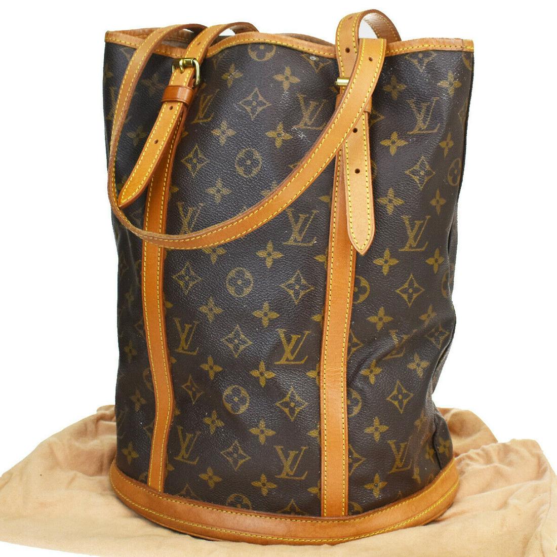Authentic LOUIS VUITTON Shoulder Bag: Brand: LOUIS VUITTON Model: Shoulder Bag Country of Origin: Material: Monogram Leather Color: Brown Size (Inch): W 10.6 X H 13.8 X D 7.9 "Size (CM): W 27 X H 35 X D 20 Cm All Bidhaus items come with a