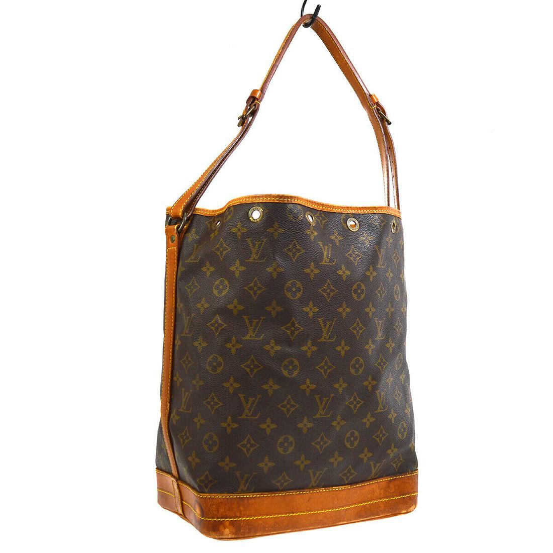 Authentic LOUIS VUITTON Noe Shoulder Strap: Brand: LOUIS VUITTON Model: Noe Shoulder Strap Country of Origin: France Material: Canvas Color: Brown Size (Inch): W 10.2 x H 13.4 x D 7.5 " Strap Drop. 9.1 - 12.2 " Size (CM): W 26.0 x H 34.0 x D 19