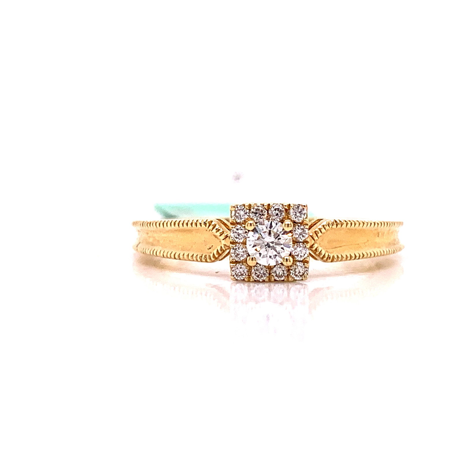 Clyde Duneier Ring: Jewelry Type : Ring Jewelry Style : Fashion Metal Type : 14KY Metal Weight : 2.80 g Brand : Clyde Duneier Side Stone 1 : Stone Type : Diamond Side Stone 1 : Shape : Round Side Stone 1 : Stone Weight :