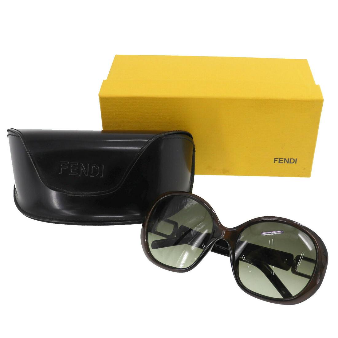 Authentic FENDI Oval: Brand: FENDI Model: Oval Country of Origin: Italy Material: Plastic Color: Dark Brown All Bidhaus items come with a 100 % money-back authenticity guarantee. ALL SALES ARE FINAL. Please refer to images