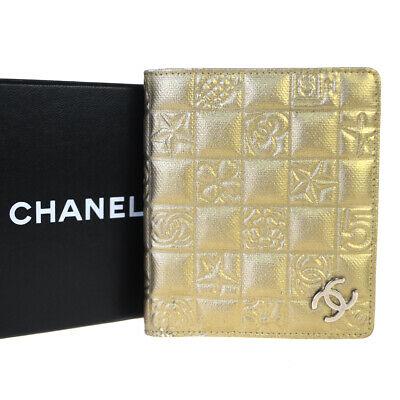 Authentic CHANEL Bifold: Brand: CHANEL Model: Bifold Country of Origin: Material: Leather Color: Gold Size (Inch): W3.9X H4.1X D0.4"Size (CM): W10X H10.5X D1Cm All Bidhaus items come with a 100 % money-back authenticity guara