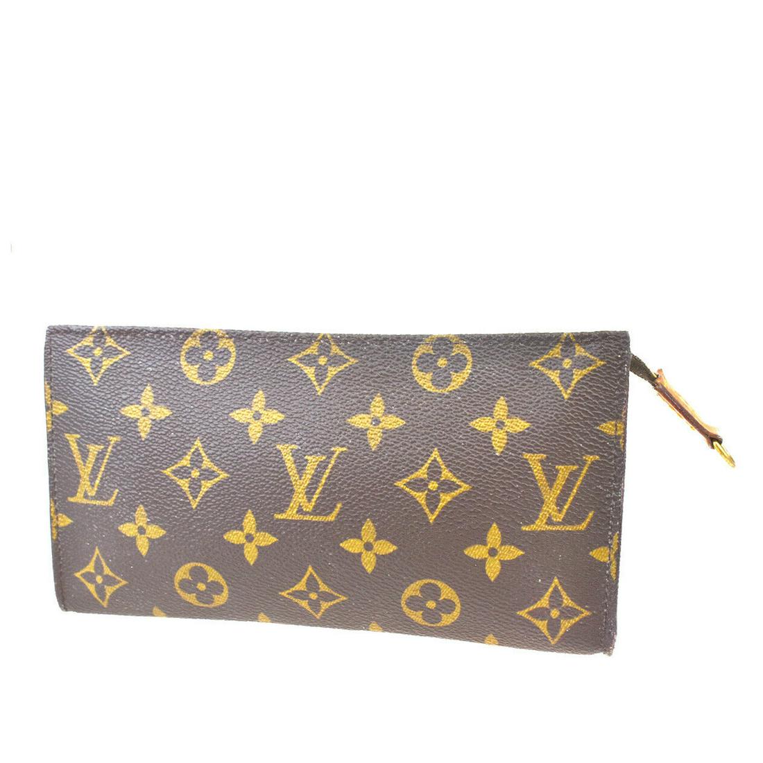 Authentic LOUIS VUITTON Pouch: Brand: LOUIS VUITTON Model: Pouch Country of Origin: France Material: Monogram Leather Color: Brown Size (Inch): W7.7X H4.3X D0.6"Size (CM): W19.5X H11X D1.5Cm All Bidhaus items come with a 100 % mone
