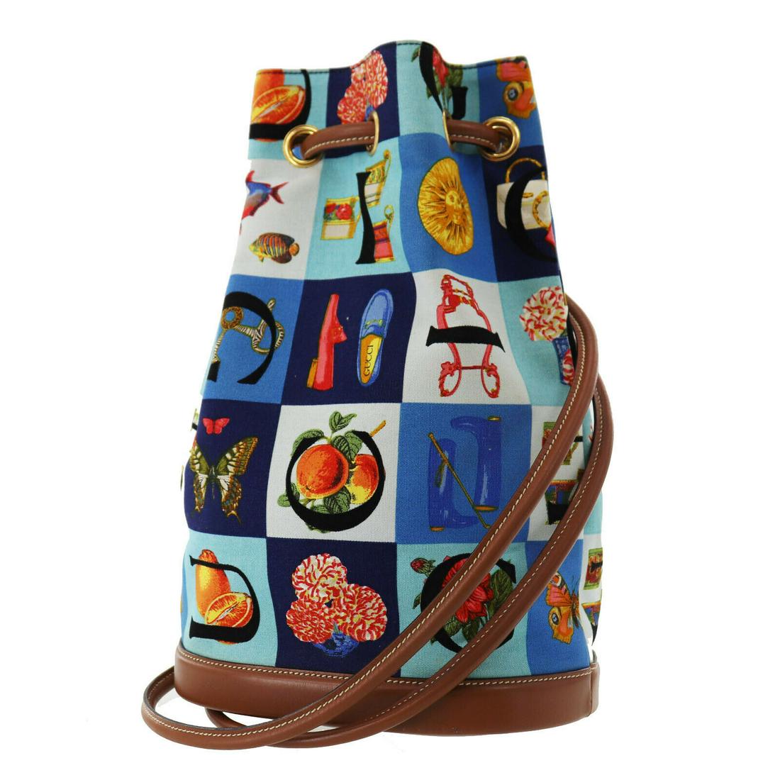 Authentic GUCCI Hand Bag: Brand: GUCCI Model: Hand Bag Country of Origin: Italy Material: Leather Color: Blue Bag Length: 9.6 Bag Height: 13.3 Bag Depth: 6.4 All Bidhaus items come with a 100 % money-back authenticity guarante