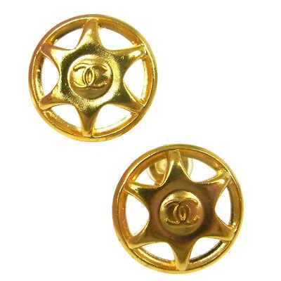 Authentic CHANEL Earrings: Brand: CHANEL Model: Earrings Country of Origin: France Material: Color: Gold Size (Inch): Diameter : 1.0 " Size (CM): Diameter : 2.5 cm All Bidhaus items come with a 100 % money-back authenticity gua