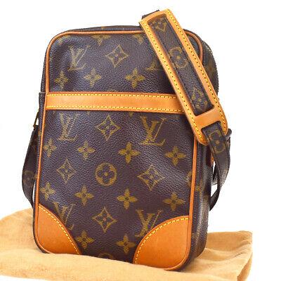 Authentic LOUIS VUITTON Shoulder Bag: Brand: LOUIS VUITTON Model: Shoulder Bag Country of Origin: France Material: Monogram Leather Color: Brown Size (Inch): W 5.9 X H 7.9 X D 1.6 "Size (CM): W 15 X H 21 X D 4 Cm All Bidhaus items come wi