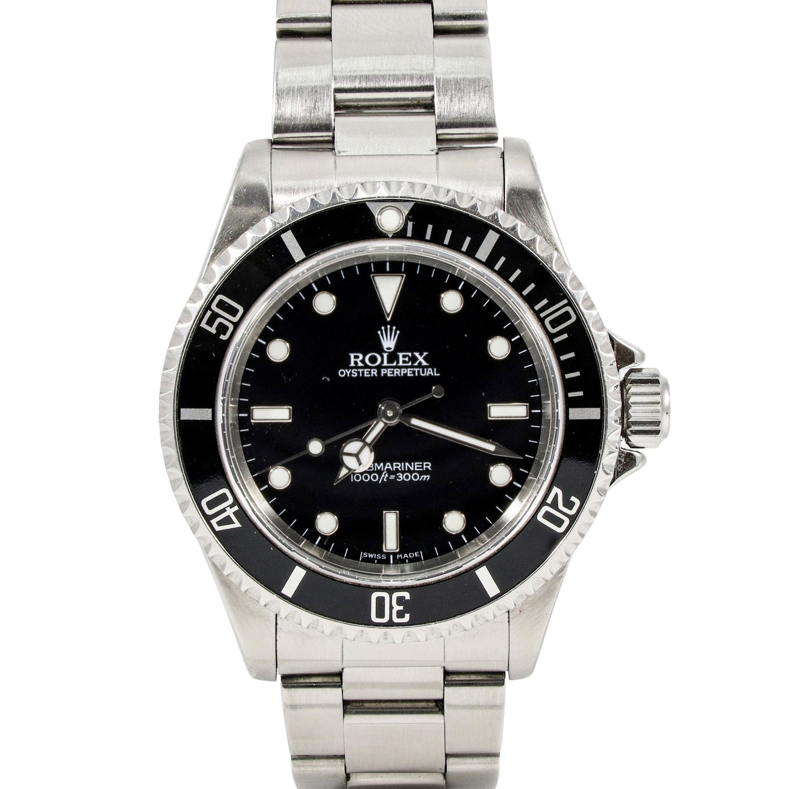 Authentic ROLEX Submariner 14060M Stainless Steel: ROLEX Submariner 14060M Stainless Steel Oyster Bracelet Balck Dial Stainless Steel Bezel (Black) 40mm Watch Manufacturer: ROLEX Condition: Gently Used MM: 40MM Reference Number: 14060M All Bidhaus ite