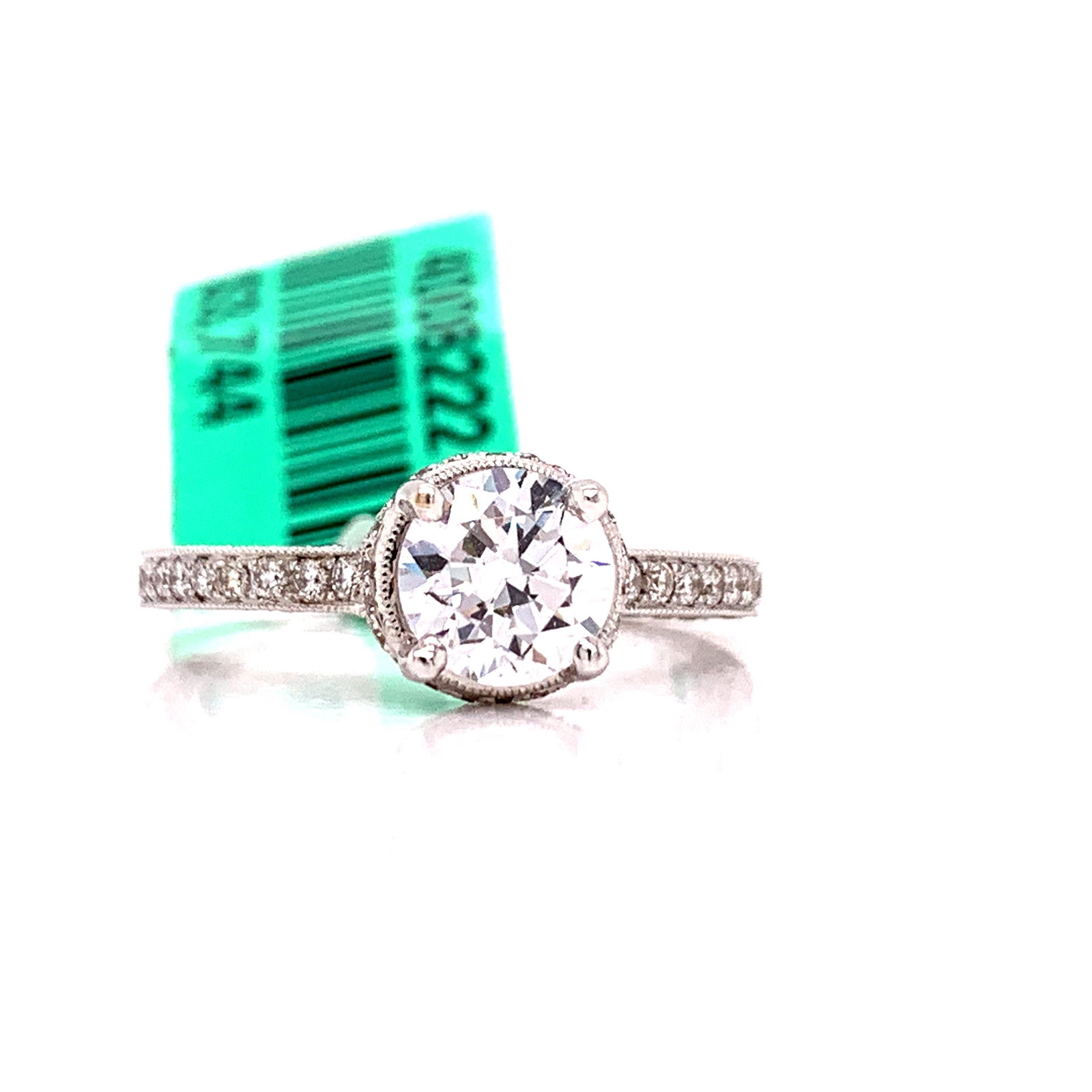 Bev Ring: Jewelry Type : Ring Jewelry Style : Semi-Mount Metal Type : 18KW Metal Weight : 3.70 g Ring Size : 6.50 Brand : Bev Center Stone : Stone Type : Cubic Zirconia Center Stone : Shape : Round Center Stone