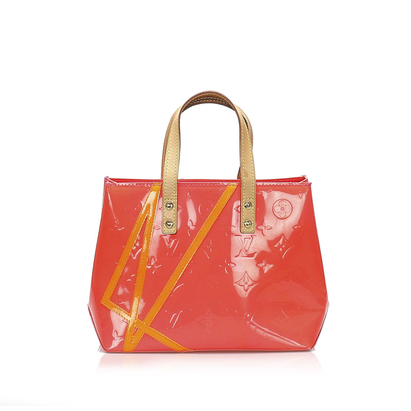 Authentic Louis Vuitton Vernis Robert Wilson Reade PM: The Robert Wilson Reade PM features a vernis body flat leather straps an open top and an interior zip pocket. Brand: Louis Vuitton Model: Vernis Robert Wilson Reade PM Origin: France Category: Handbag