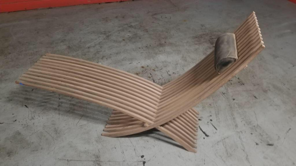 Scandinavian Skargaarden Nozib Sun Lounger by Nils Ole: Mid Century Modern Scandinavian Teak Skargaarden Nozib Sun Lounger by Nils Ole Zib A spectacular lounge chair made from 88 meticulously assembled teak parts. It also folds neatly away. Comes with the 