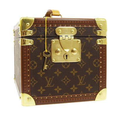 Authentic LOUIS VUITTON Monogram Cosmetic Box: Brand: LOUIS VUITTON Model: Monogram Cosmetic Box Country of Origin: France Material: Leather Color: Gold Size (Inch): W 8.5 x H 7.9 x D 11.6 "Handle Drop. 1.6 " Size (CM): W 21.5 x H 20.0 x D 29.5 cm