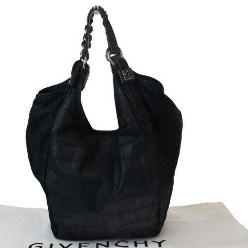 Authentic GIVENCHY Logo Chain Shoulder Tote Bag: Size: Medium Closure: Magnetic Country/Region of Manufacture: Italy Hardware Material: Silver-Plated Department: Women Occasion: Casual Style: Shoulder Bag Brand: GIVENCHY Handle Style: Shoulder Strap