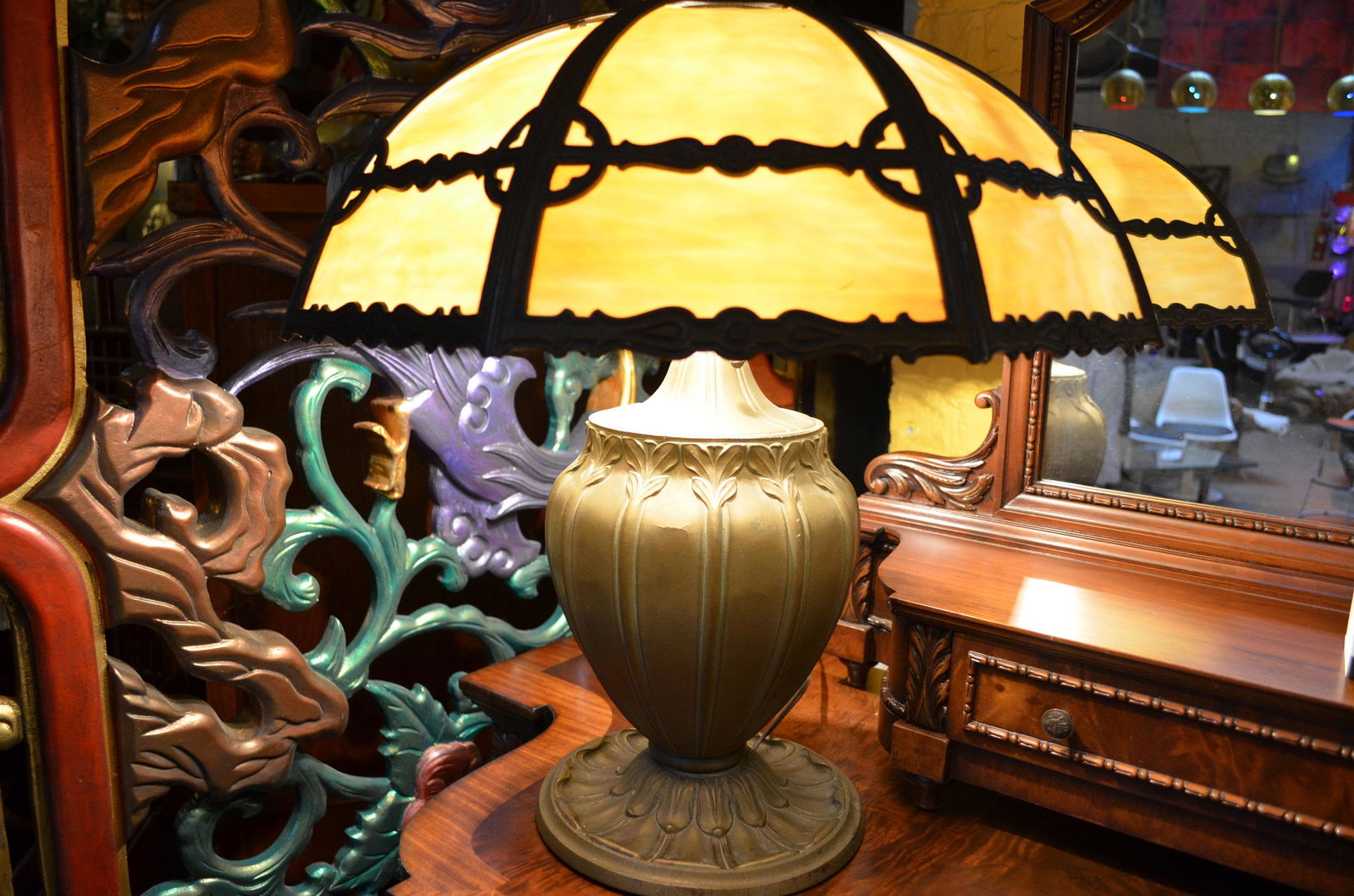 Art Nouveau Amber Carmel Slag Glass Table Lamp: Antique Art Nouveau Ornate Panel Amber Carmel Slag Glass Table Lamp Circa 1910 Light function and cord is in good condition. H 12 D 23 Good vintage condition All Bidhaus items come with a 100% money-b