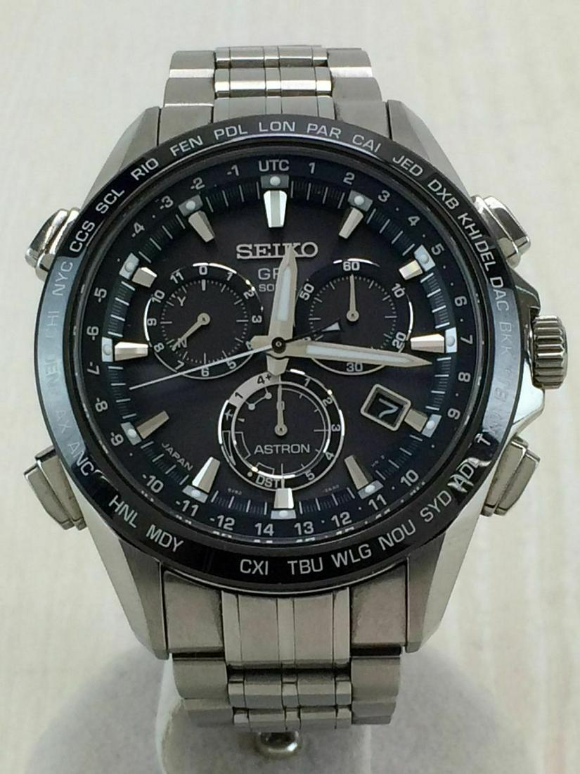 Authentic Seiko Astron GPS Solar Men's Watch: Condition: Used (pre-owned) Wrist size is 19.5 cm. Case size is Vertical: 5.5 / Case Horizontal: 4.9 / Thickness of Case: 1.3 cm. There are small scars and rubbing from normal use which may not be see