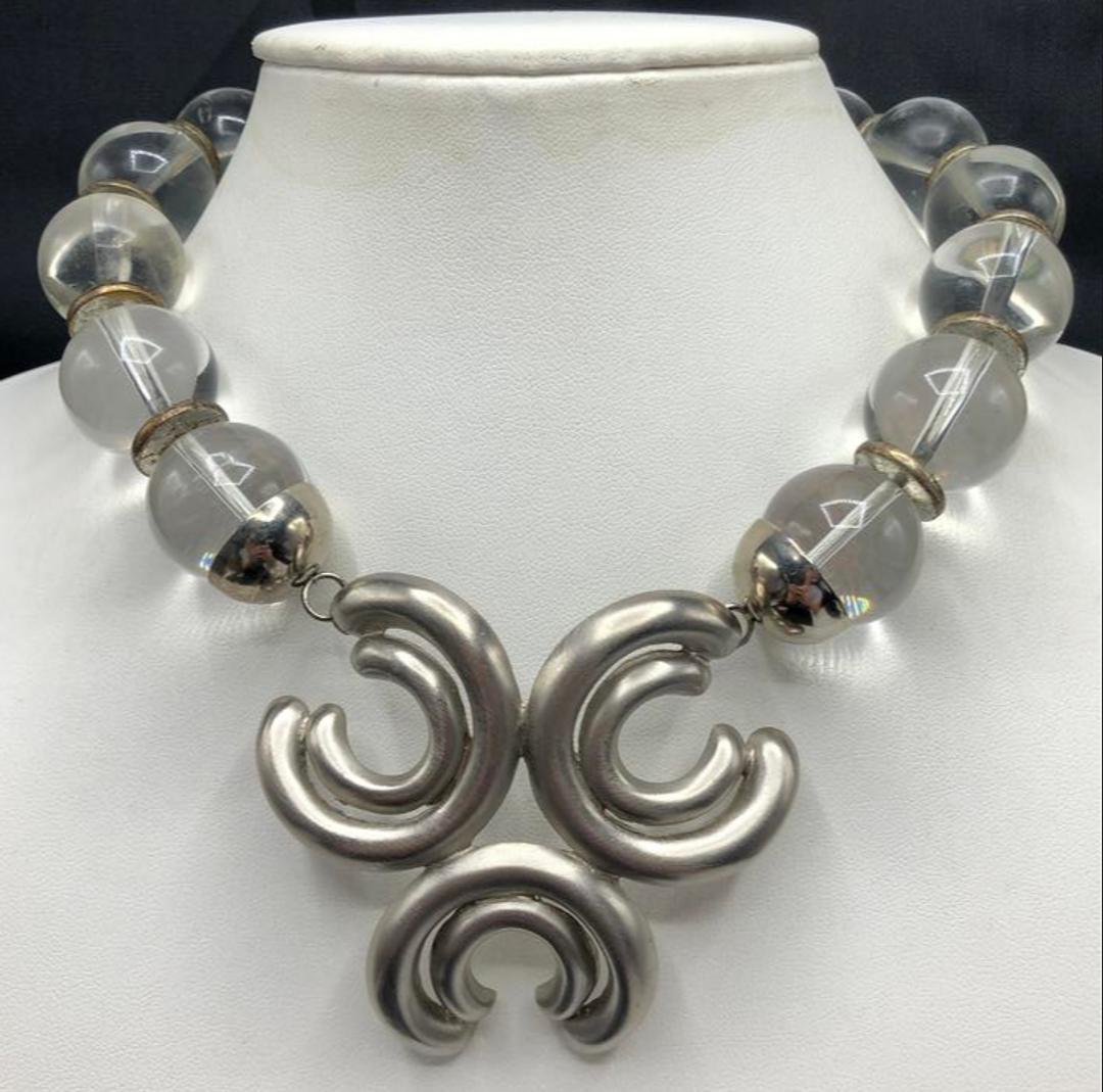 Authentic Pierre Cardin Runway Neckalce W/ Clear Lucite: Brand: Pierre Cardin Style: Necklace Hallmark:: Yes Fastening: Category: Necklace Materials: Pewter, Lucite Size: Other Remarks: All Bidhaus items come with a 100% money-back authenticity guarantee. A