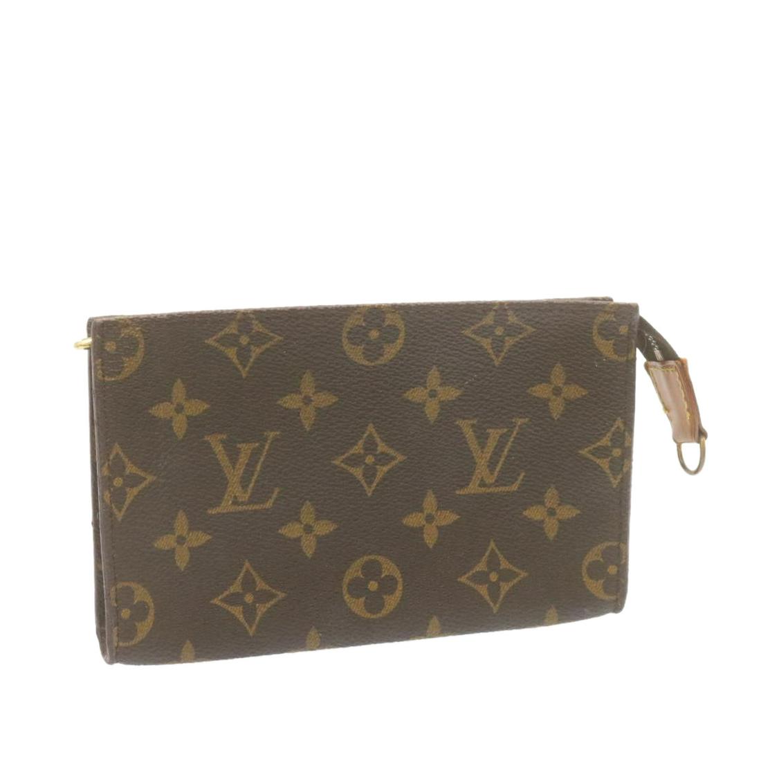 Authentic LOUIS VUITTON Monogram Bucket PM Pouch LV: Brand: LOUIS VUITTON Style: Pouch Material: Monogram Canvas Color: Monogram Made In: France Size (Inches): W6.69 x H4.13 x D0.59inch(Approx) Exterior Condition: Monogram Canvas : slightly rubbing Tag