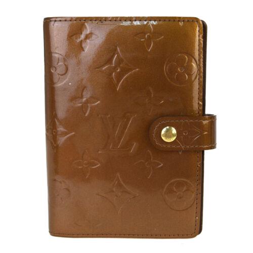 Authentic Louis Vuitton Monogram Vernis Planner Cover: Brand: Louis Vuitton Custom Bundle: No MPN: N/A Country/Region of Manufacture: Spain UPC: N/A All Bidhaus items come with a 100% money-back authenticity guarantee. ALL SALES ARE FINAL. Please refer to