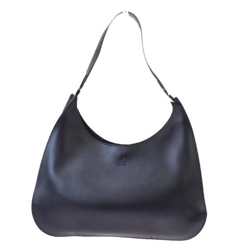 Authentic GUCCI Logo Hobo Shoulder Bag Leather Black: Size: Medium Color: Black Model: Hobo Bag Closure: Magnetic Country/Region of Manufacture: Italy Hardware Material: Silver Plated Department: Women Occasion: Casual Style: Shoulder Bag Brand: Gucci Ha