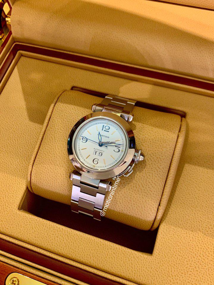 Authentic Cartier Pasha C Big Date 35mm - Stainless: This item qualifies for FREE DOMESTIC SHIPPING to customers in the USA Basic Info Brand: Cartier Model: Pasha C Reference number: W31044M7 Movement: Automatic Case material: Steel Bracelet material: S