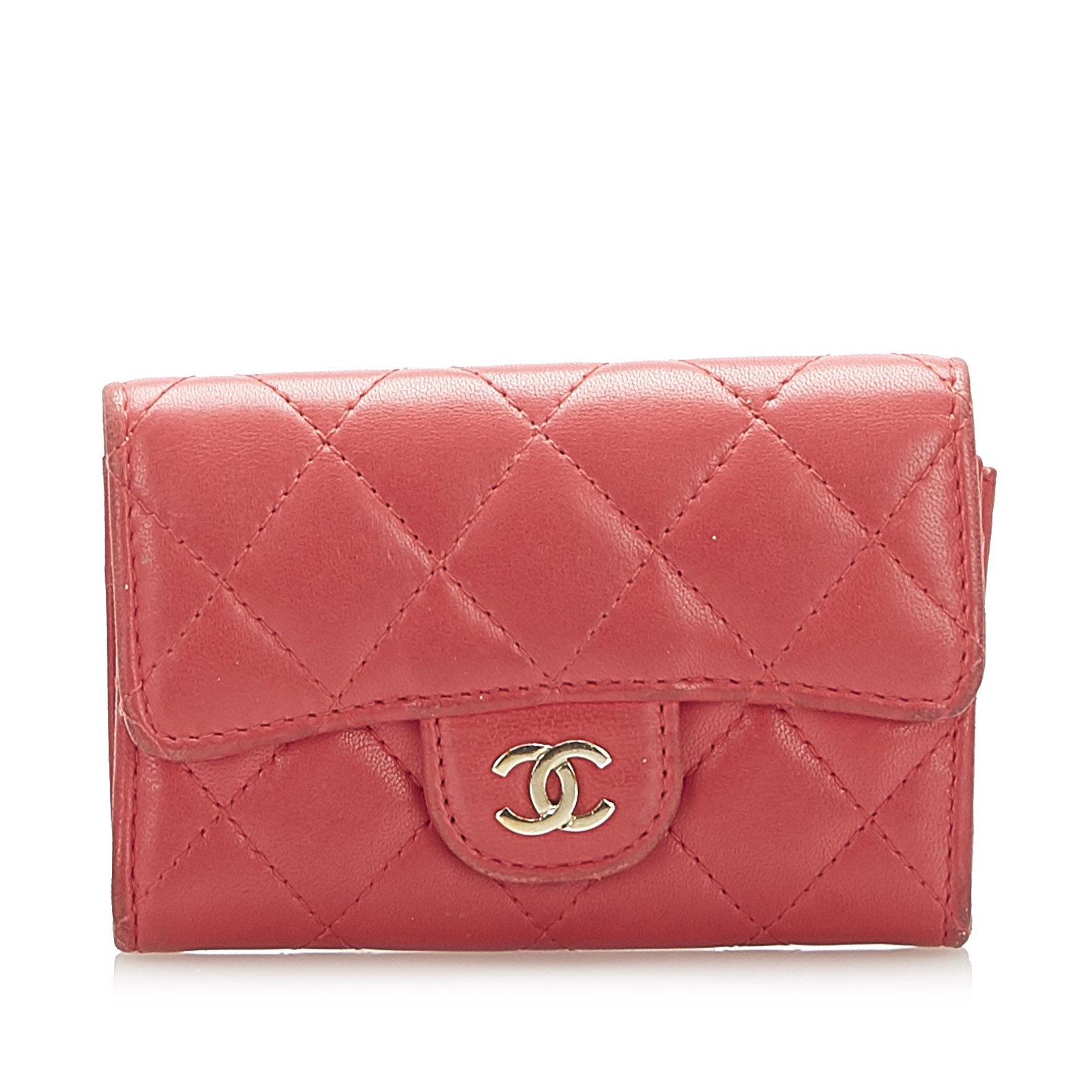 Authentic Chanel CC Lambskin Leather Card Holder: This item qualifies for FREE DOMESTIC SHIPPING to customers in the USA This card holder features a quilted lambskin leather body a top flap with snap button closure and slip pockets. Brand: Chanel Mod