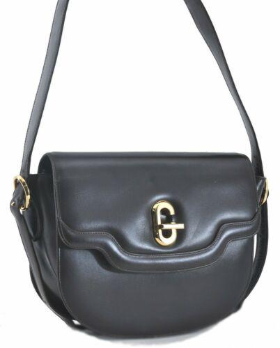 Authentic GUCCI Shoulder Cross Body Hand Bag Leather: This item qualifies for FREE DOMESTIC SHIPPING to customers in the USA Brand: GUCCI Style: Shoulder Bag Country/Region of Manufacture: Italy Type: Shoulder Bag Bag Length: 9.3inches (23.5cm) Departmen