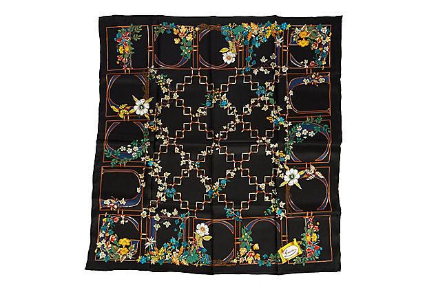 Authentic Gucci Black Flower Scarf: This item qualifies for FREE DOMESTIC SHIPPING to customers in the USA Condition: Excellent Era: Contemporary; 2000s Dimensions: 35" L x 35" W Materials: silk Color: black/multi Gucci black silk scarf