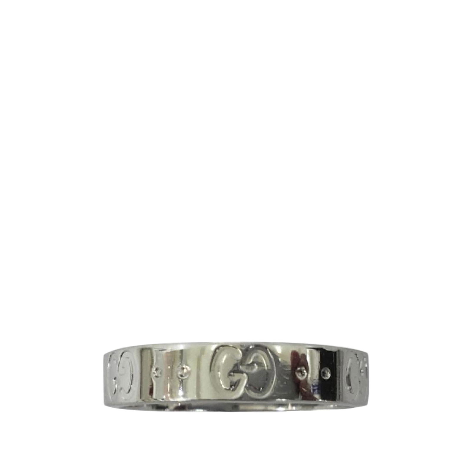 Authentic Gucci Icon Ring: This item qualifies for FREE DOMESTIC SHIPPING to customers in the USA The Icon Ring features a 18K white gold hardware. Total weight: 3.6 gram. Brand: Gucci Model: Icon Ring Origin: Italy Category: C