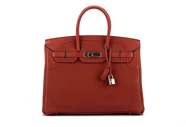 Authentic Hermes Birkin 35 Ghillies Brique: This item qualifies for FREE DOMESTIC SHIPPING to customers in the USA Condition: Excellent Era: Contemporary; 2000s Dimensions: 13.75" L x 7" W x 10" H Materials: leather/metal Color: brique/palladiu