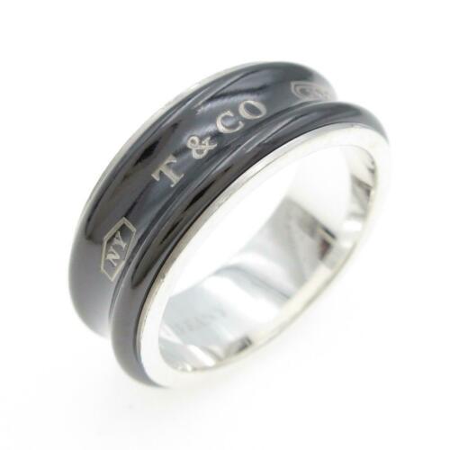 Authentic Tiffany 1837 ring: This item qualifies for FREE DOMESTIC SHIPPING to customers in the USA Brand: Tiffany Size: 21.5 (Jpn Size) Material: 925 Titan Actualsize: Width : 8.3Mm Gender: Mens The BIDHAUS Guarantee: Photos des