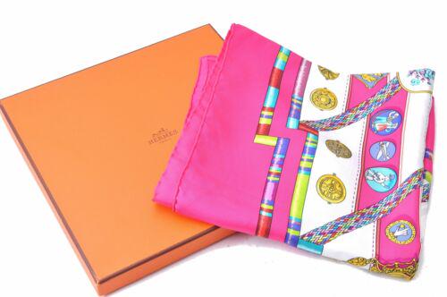 Authentic HERMES Scarf "Petite main" Silk Pink Box: This item qualifies for FREE DOMESTIC SHIPPING to customers in the USA Brand: HERMES Material: Silk Country/Region of Manufacture: France Color: Pink Style: Scarf Size(cm): W90 x H90cm(Approx) Type: S