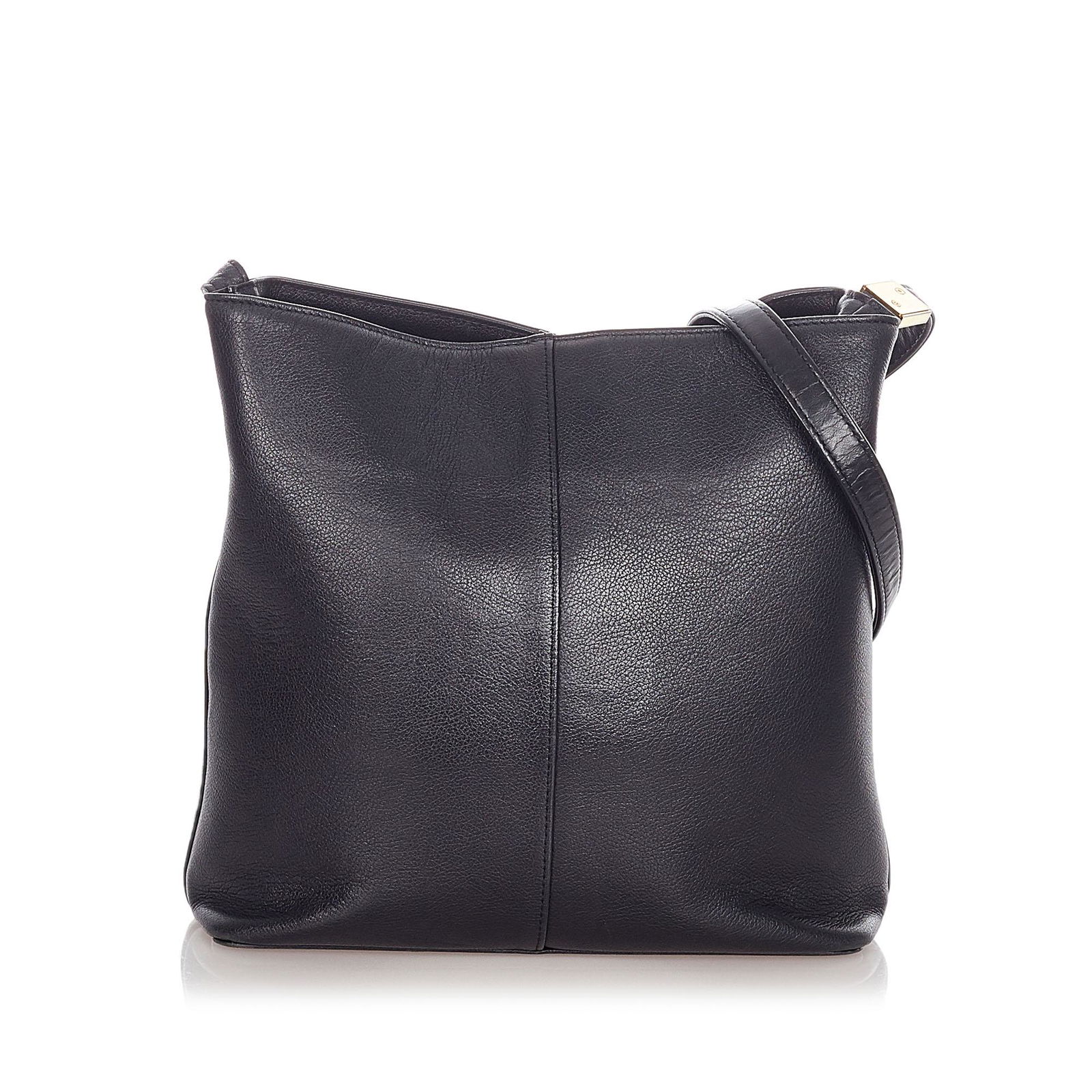 Authentic Burberry Leather Crossbody Bag: This item qualifies for FREE DOMESTIC SHIPPING to customers in the USA This shoulder bag features a leather body a flat leather strap an open top and interior zip and slip compartments. Brand: Burberr