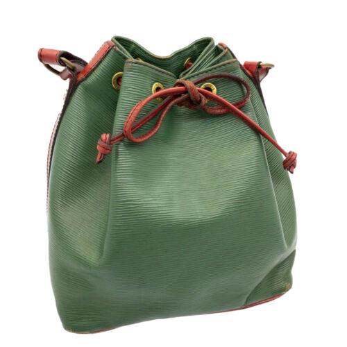 Authentic LOUIS VUITTON Epi Petit Noe Bicolor Shoulder: This item qualifies for FREE DOMESTIC SHIPPING to customers in the USA Brand: LOUIS VUITTON Size: W25 x H27 x D19cm / Shoulder Strap Drop 27-30cm(Approx) Color: Green / Red Country/Region of Manufactu