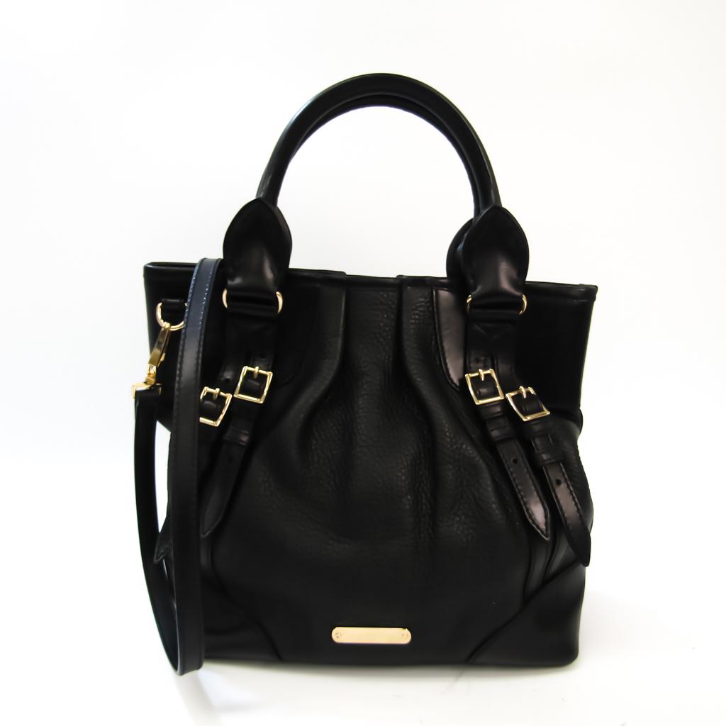Authentic Burberry 3834711 Women's Leather: This item qualifies for FREE DOMESTIC SHIPPING to customers in the USA Brand: Burberry Model: 3834711 Type: Handbag, Shoulder bag Gender: Women Condition: Used (very good) Material: Leather Color: Bla