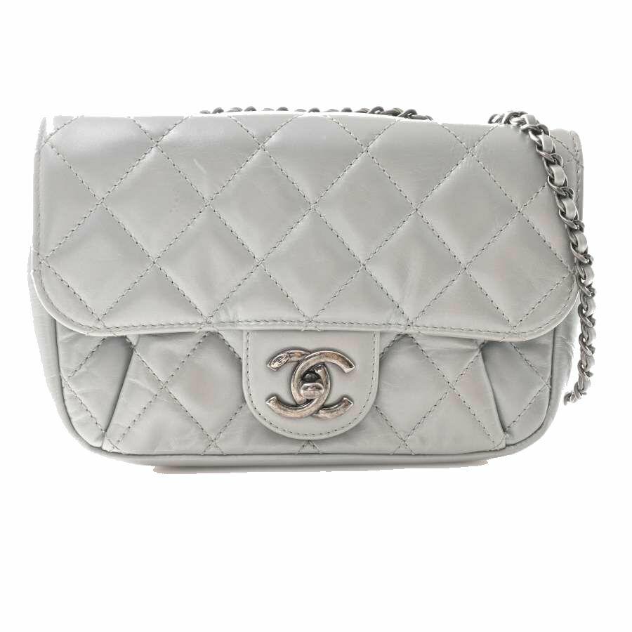 Authentic Chanel Matelasse Coco Mark W Chain Shoulder: Brand: Chanel Type: Shoulder bag Gender: Women Condition: Used (good) Line: Matelasse Material: Leather Color: Silver Size (HxWxD): 13cm x 19cm x 5cm / 5.11'' x 7.48'' x 1.96'' Damage Ranking: Hardwar