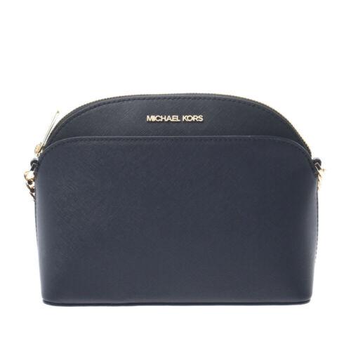 Authentic Michael Kors Jet Set Travel Medium Dome black: This item qualifies for FREE DOMESTIC SHIPPING to customers in the USA Brand: Michael Kors Bag Depth: 8.5Cm Style: Bag Bag Length: 21.5Cm Material: Pvc Department: Ladies Color: Black Type: Shoulder B