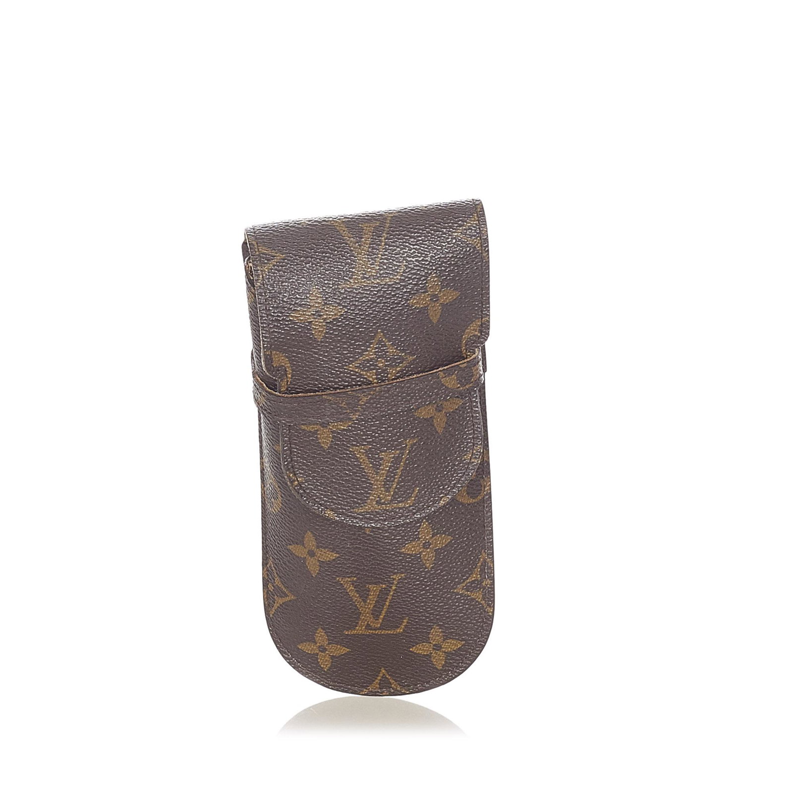 Authentic Louis Vuitton Monogram Etui Lunettes Eyeglass: This item qualifies for FREE DOMESTIC SHIPPING to customers in the USA The Etui Lunettes Eyeglass Case features a monogram canvas body flap closure. Brand: Louis Vuitton Model: Monogram Etui Lunettes 