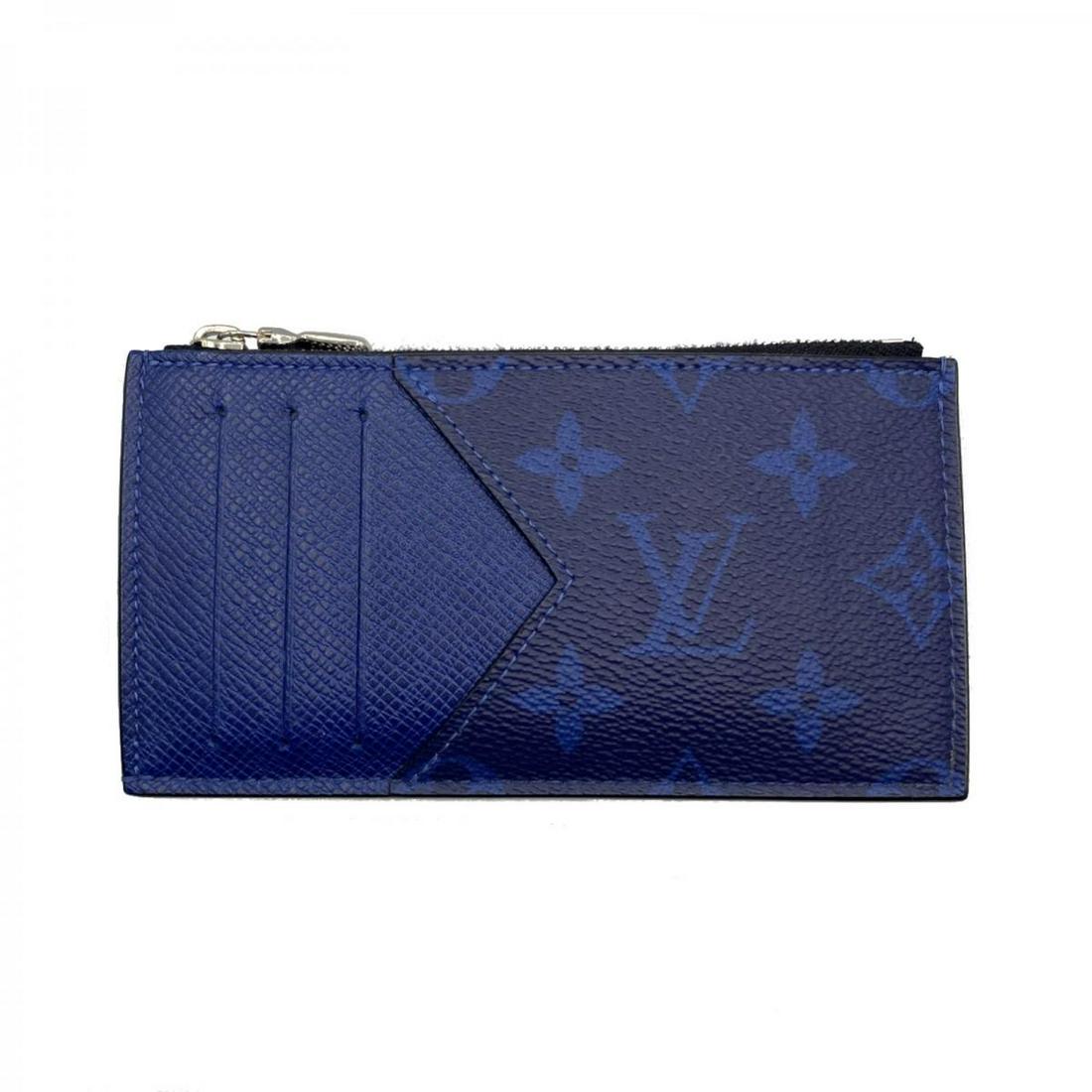 LOUIS VUITTON Coin card holder(Blue): LOUIS VUITTON Coin card holder(Blue) Brand: LOUIS VUITTON Model: LOUIS VUITTON Coin card holder(Blue) Category: Women:Small Items Color: Blue Dimensions: The BIDHAUS Guarantee: All items in this aucti