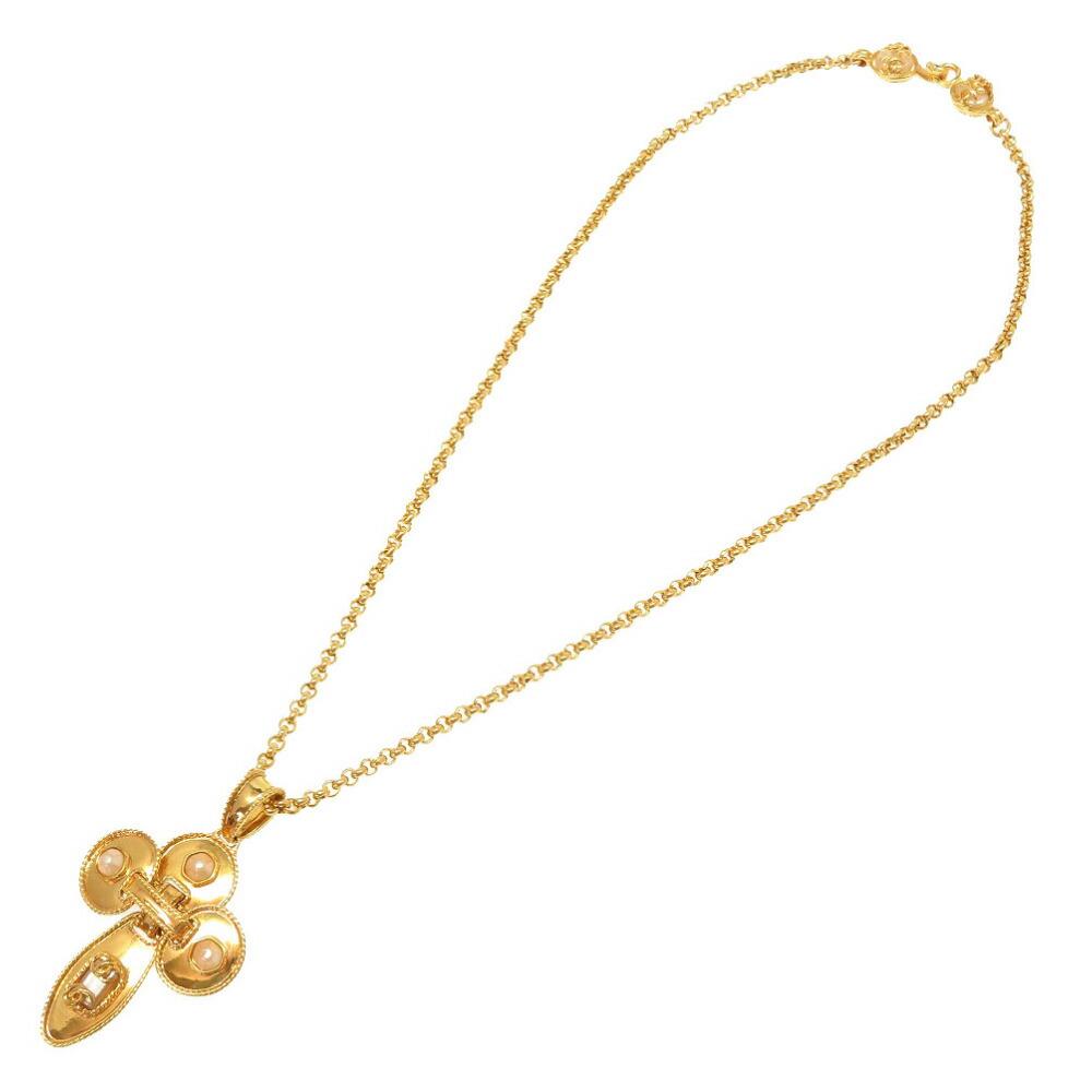 Chanel Vintage Coco Mark Fake Pearl 95A Gold Necklace: Chanel Vintage Coco Mark Fake Pearl 95A Gold Necklace AccessoriesBrand: Chanel Model: Vintage coco mark Gender: Women Accessories: None Condition: Used (acceptable) Material: Metal Color: Gold Overall