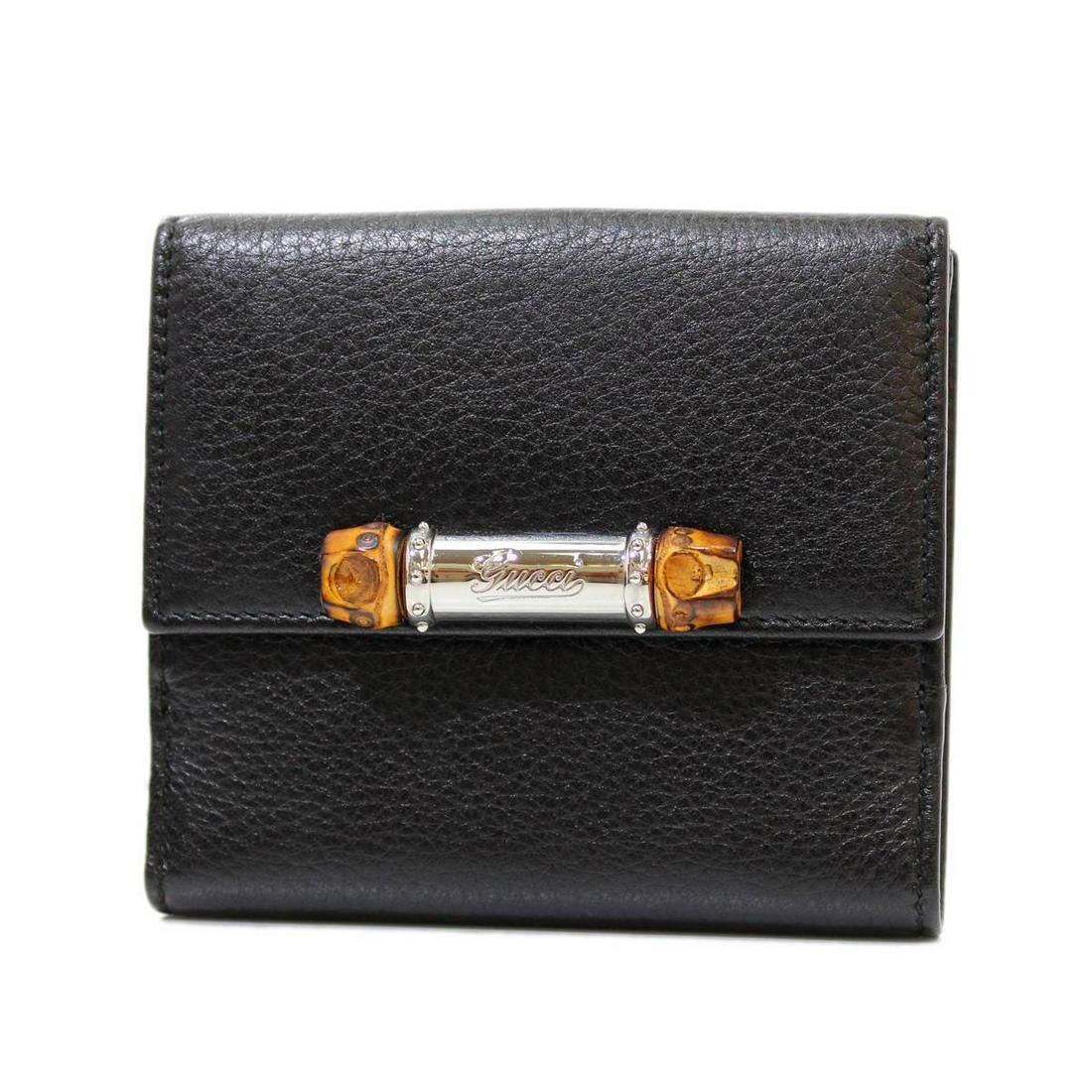 GUCCI Bamboo W Hook Bi-Fold Wallet Leather 233049 Black: GUCCI Bamboo W Hook Bi-Fold Wallet Leather 233049 BlackBrand: Gucci Line: Bamboo Type: Wallet (bi-fold) Accessories: Box Condition: Used (very good) Material: Bamboo Color: Black Size (HxWxD): 11cm x
