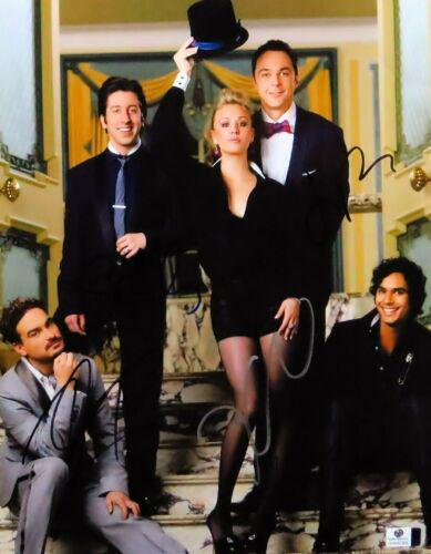 Big Bang Theory Cast Signed 11X14 Photo: Big Bang Theory Cast Signed 11X14 Photo Cuoco/Parsons/Galecki/Helberg/+ Object Type: Photograph Industry: Television Original/Reproduction: Original Signed by: Kaley CuocoJim Parsons Autograph Authent