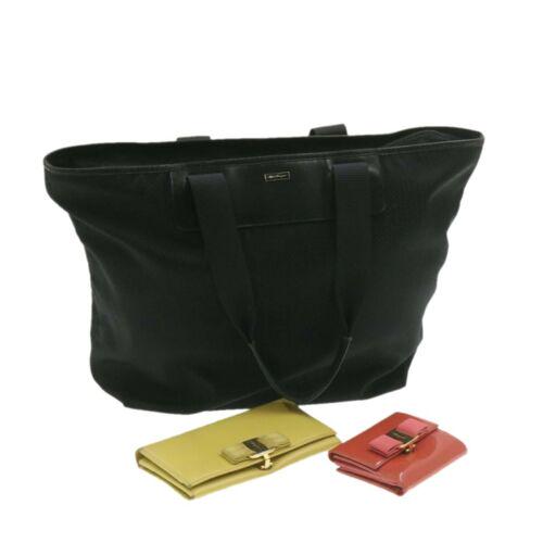SALVATORE FERRAGAMO Vara Wallet Tote Bag Black Orange: SALVATORE FERRAGAMO Vara Wallet Tote Bag Black Orange Yellow 3Set Size: W46 x H32 x D18cm / Shoulder Drop 22cm(Approx) Country/Region of Manufacture: Italy Department: Women Style: Tote Bag Material:
