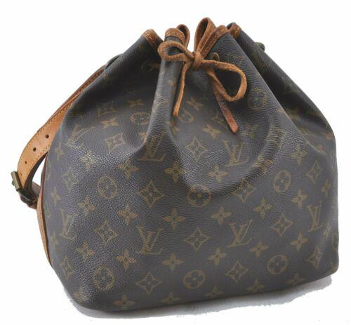 Louis Vuitton Monogram Petit Noe Shoulder Bag M42226 LV: Louis Vuitton Monogram Petit Noe Shoulder Bag M42226 LV Brand: Louis Vuitton Exterior Material: Monogram Canvas Style: Shoulder Bag Department: Women Exterior Color: Brown Bag Height: 10.5inches(25cm)
