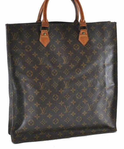 Louis Vuitton Monogram Sac Plat Hand Bag Old Model LV: Louis Vuitton Monogram Sac Plat Hand Bag Old Model LV Brand: Louis Vuitton Exterior Material: Monogram Canvas Style: Hand Bag Department: Women Exterior Color: Brown Bag Height: 15.4inches (39cm) Bag