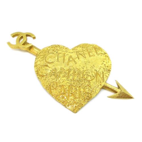 CHANEL CC Logos Bow and arrow Heart Motif Brooch: CHANEL CC Logos Bow and arrow Heart Motif Brooch Gold-Tone Corsage 93P Country/Region of Manufacture: France Department: Women Type: Brooch Color: Gold Year Manufactured: 1990-1999 Brand: CHANEL Metal