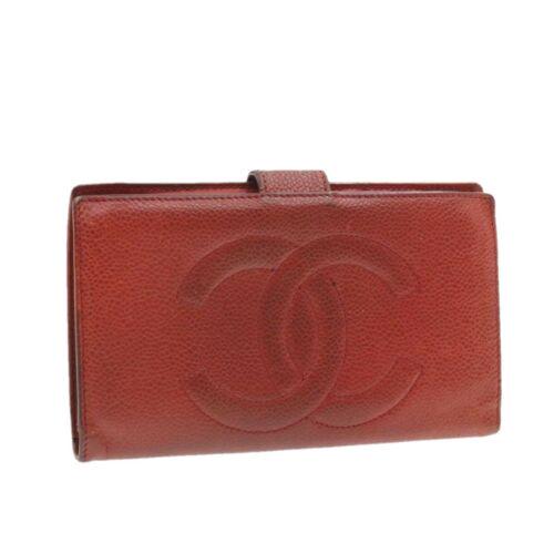 CHANEL Caviar Skin Long Wallet Red CC: CHANEL Caviar Skin Long Wallet Red CC Department: Women Country/Region of Manufacture: Italy Material: Caviar Skin Brand: CHANEL Color: Red Type: Wallet EAN: Does not apply The BIDHAUS Guarantee: All 