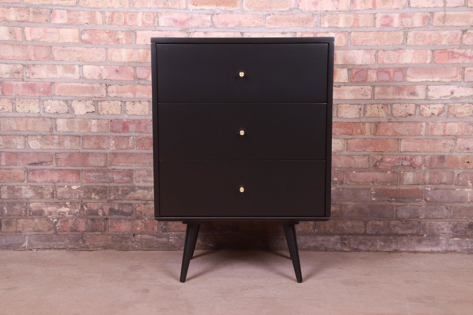 Paul McCobb Planner Group Black Lacquered Three-Drawer: Paul McCobb Planner Group Black Lacquered Three-Drawer Chest Newly Refinished A sleek and stylish mid-century modern chest of drawers By Paul McCobb for Winchendon Furniture "Planner Group" USA 1950s